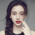 裸体女性